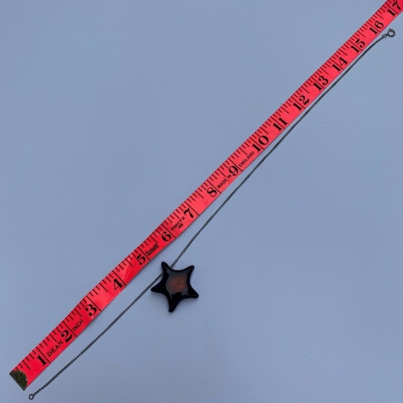 Unique Vintage 1980s Star Pendant Necklace with 16" Chain - Picture 6 of 6